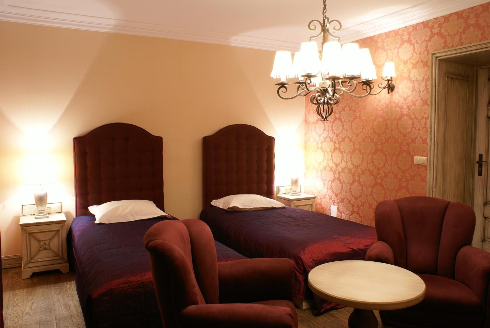 Berberys Park Hotel Kazimierz Dolny Exterior foto